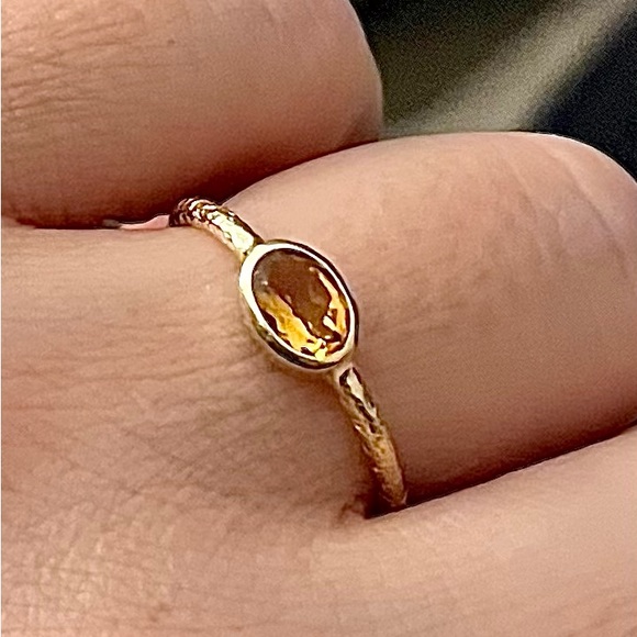 14k Solid Gold Golden Topaz Hammered Bezel Stacking Ring - Picture 2 of 7